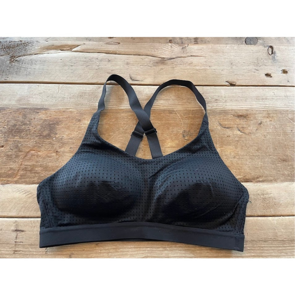 Victoria's Secret VSX Black 32C Lightweight Mesh Sport Bra VS